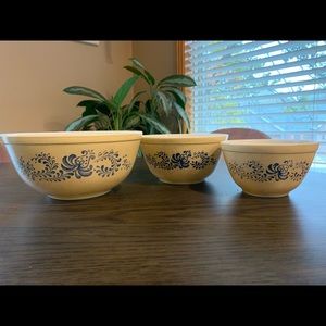 Vintage Pyrex Nesting Bowls 401 402 403 Beige Blue
